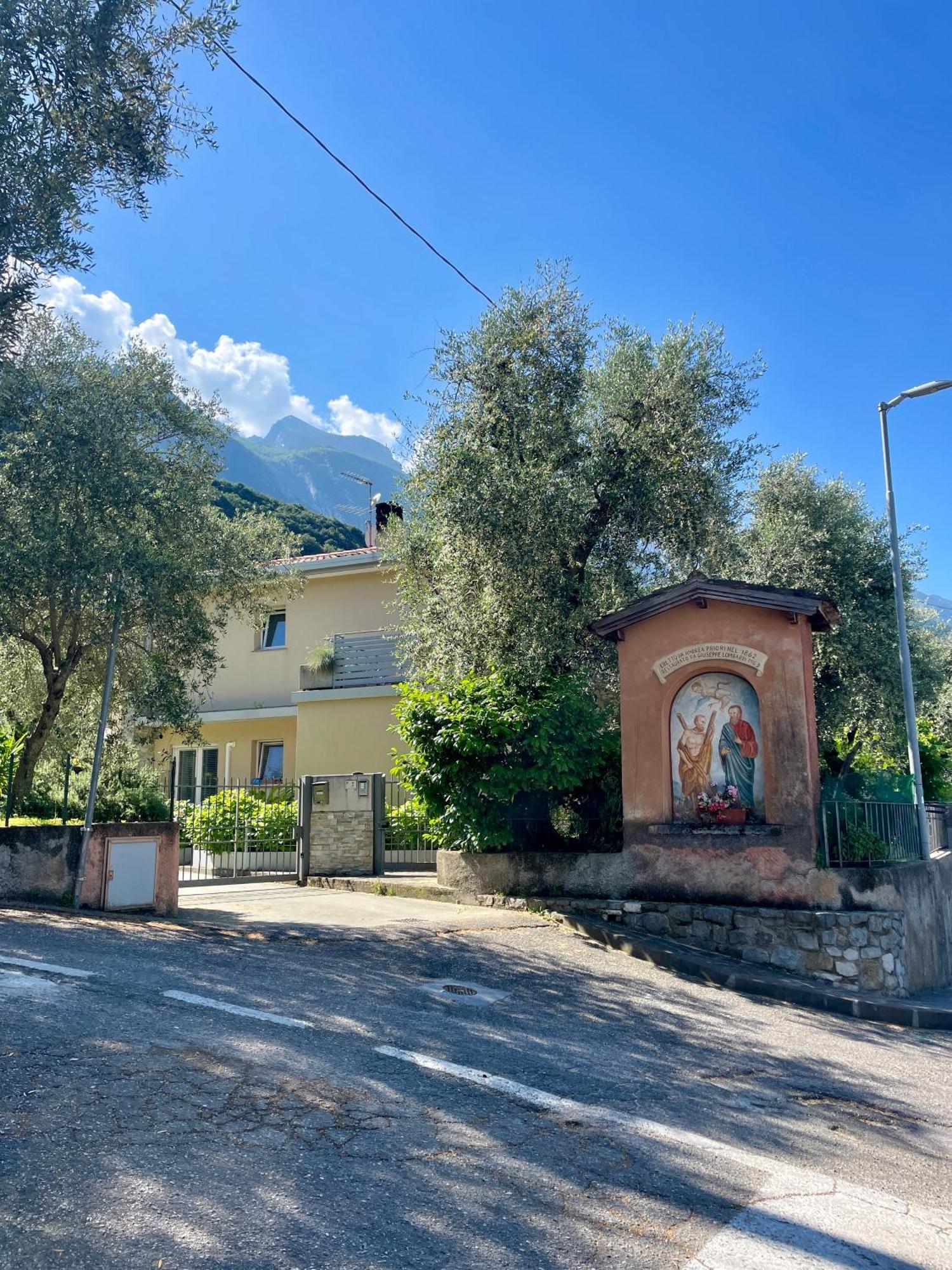 Casa Mario & Laura Ferienwohnungen Free Wi-Fi Parking Malcesine Exterior photo