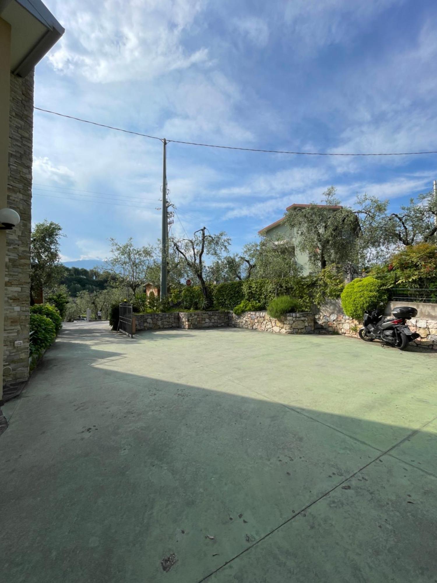 Casa Mario & Laura Ferienwohnungen Free Wi-Fi Parking Malcesine Exterior photo
